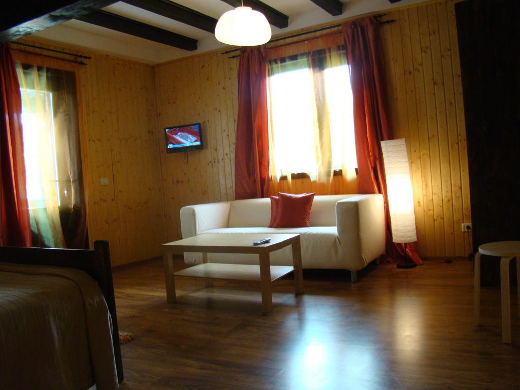 Hotel Dumbrava Soarelui à Braşov Chambre photo